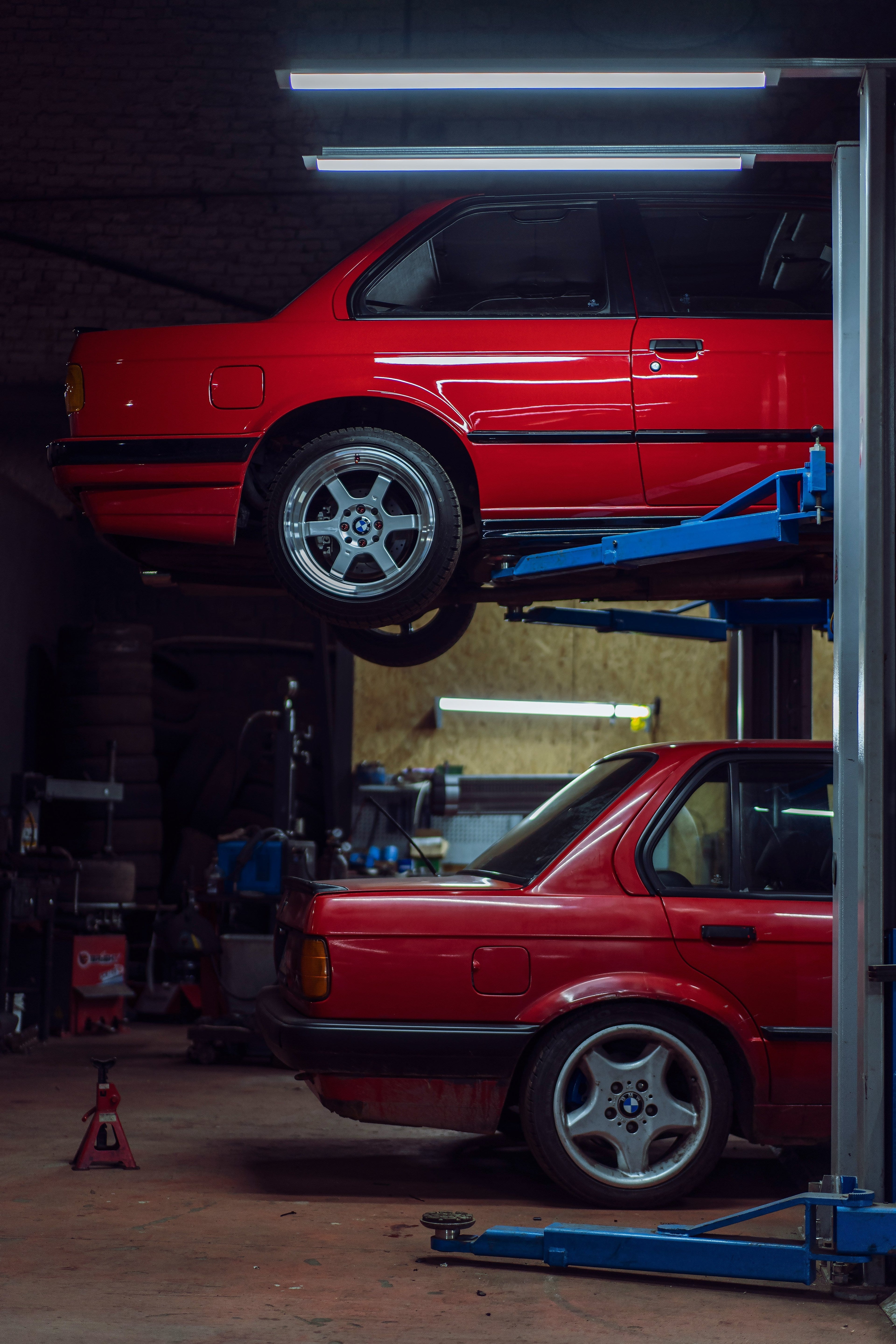 Simple Weekend Garage Maintenance Tasks for Car Enthusiasts